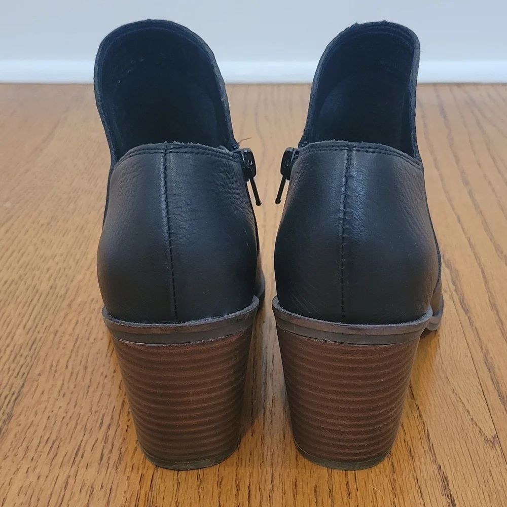 Lucky Brand Black Leather Ankle Booties with Stacked Heel